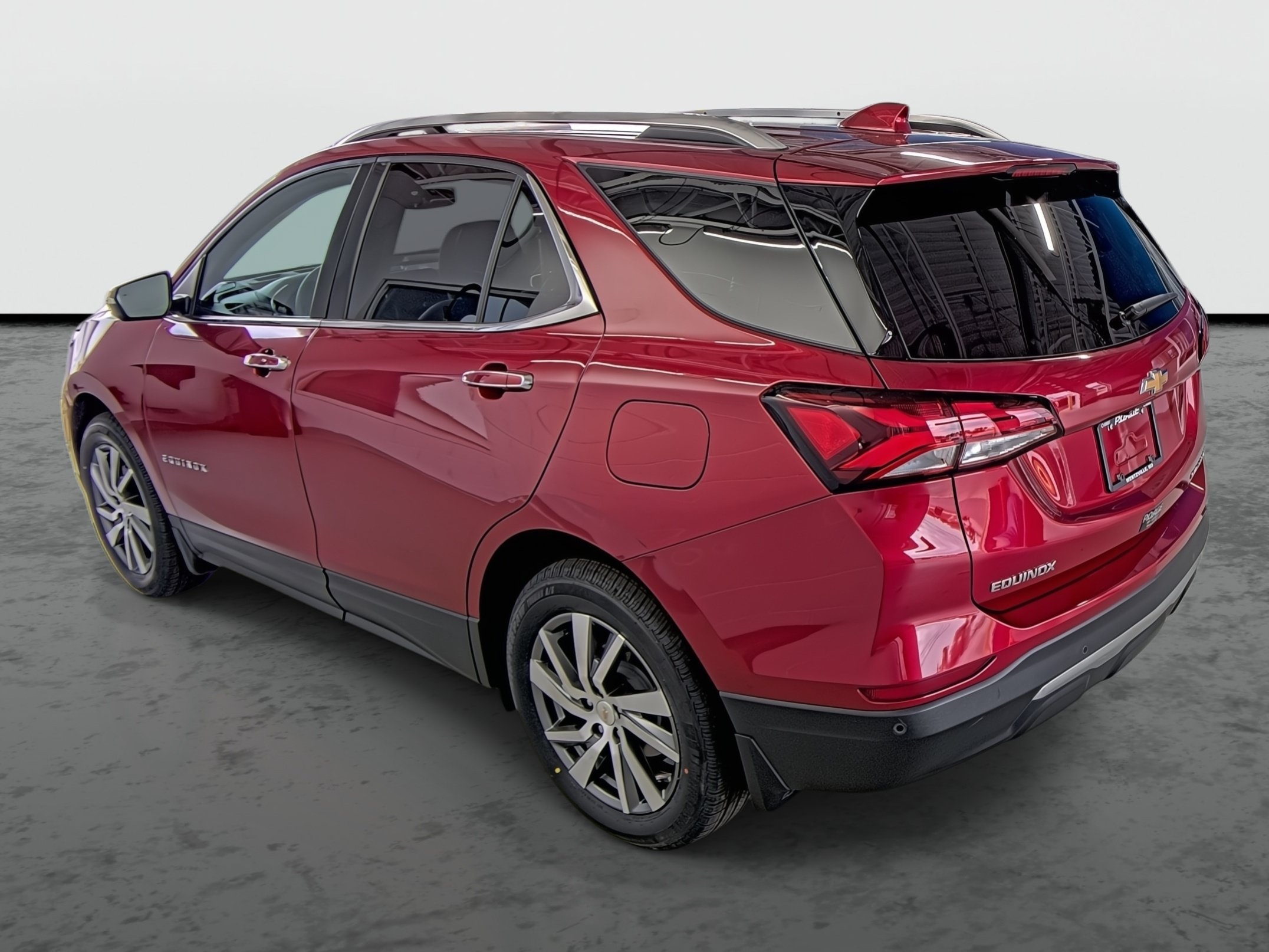 Used 2024 Chevrolet Equinox Premier AWD/4WD image 11