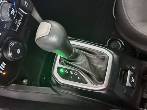 Used 2018 Jeep Renegade Sport w/ Power & Air Group AWD/4WD image 20
