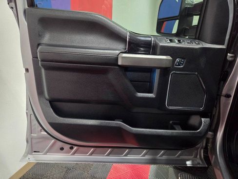 Used 2021 Ford F250 Platinum w/ FX4 Off-Road Package image 35