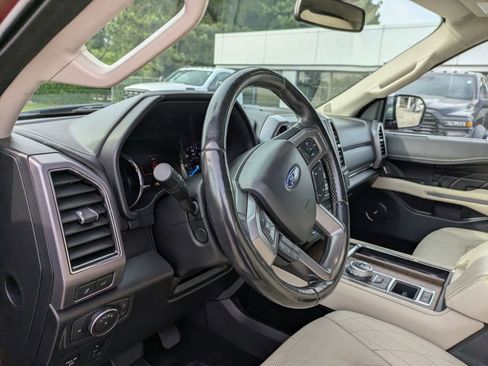 Used 2019 Ford Expedition Platinum RWD image 15