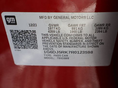 Used 2024 Cadillac CT4 Luxury w/ Sun And Sound Package RWD image 34