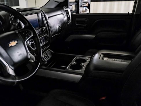 Used 2019 Chevrolet Silverado 2500 LTZ w/ Duramax Plus Package image 17