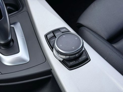 Used 2017 BMW 320i Sedan image 21