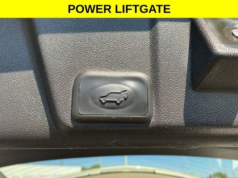 Used 2015 Chevrolet Traverse LT FWD image 15