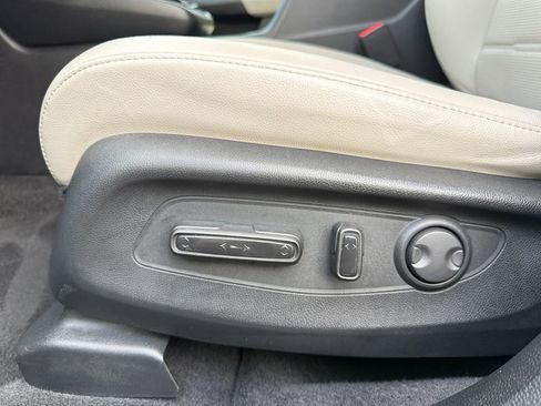 Used 2023 Honda CR-V EX-L image 10