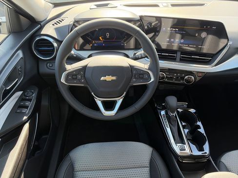 New 2026 Chevrolet Trax LT w/ Driver Confidence Package FWD image 11