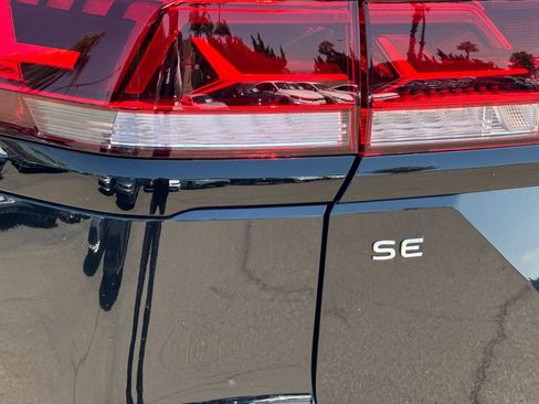 New 2025 Volkswagen Atlas Peak Edition SE AWD/4WD image 27