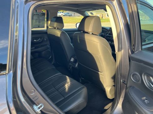 Used 2023 Honda HR-V EX-L image 24