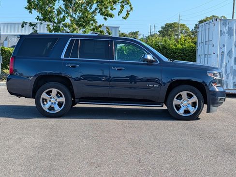 Used 2020 Chevrolet Tahoe Premier w/ Max Trailering Package image 3