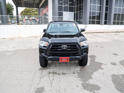 Certified 2023 Toyota Tacoma SR5 image 5