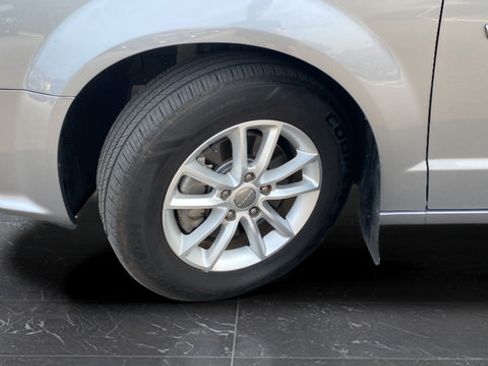 Used 2019 Dodge Grand Caravan GT FWD image 35