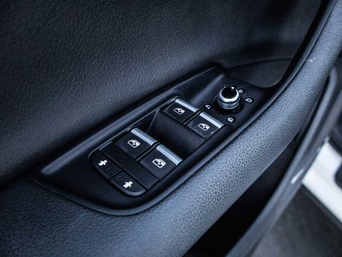 Used 2017 Audi Q7 3.0T Premium Plus image 53