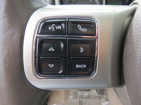 Used 2012 Jeep Grand Cherokee Laredo image 14