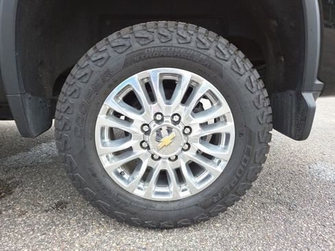 Used 2021 Chevrolet Silverado 2500 High Country w/ Z71 Off-Road Package AWD/4WD image 87