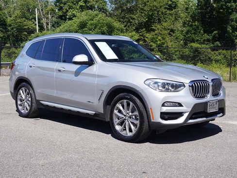 Used 2018 BMW X3 xDrive30i AWD/4WD image 2
