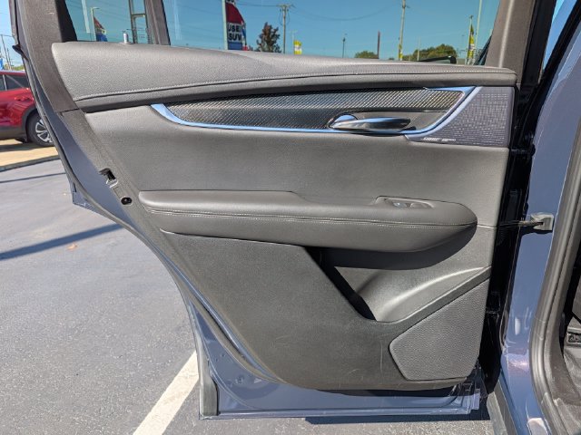 Used 2024 Cadillac XT6 Sport w/ Technology Package AWD/4WD image 14