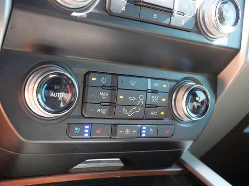 Used 2021 Ford F350 King Ranch w/ King Ranch Ultimate Package AWD/4WD image 29
