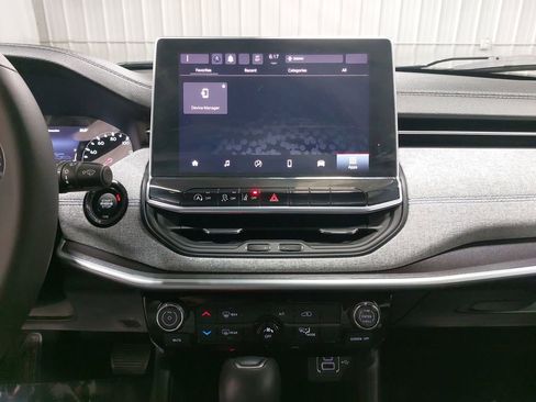 Used 2022 Jeep Compass Latitude image 19