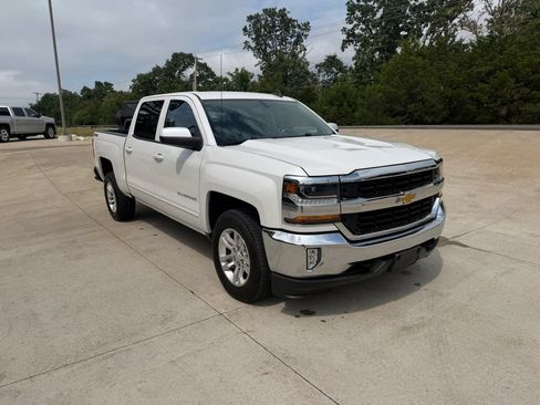 Used 2017 Chevrolet Silverado 1500 LT w/ All Star Edition AWD/4WD image 3