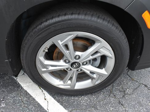 Used 2022 Hyundai Kona SEL w/ Cargo Package FWD image 33