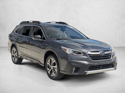 Used 2020 Subaru Outback Limited image 3