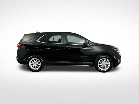 Used 2023 Chevrolet Equinox LT w/ Driver Convenience Package FWD image 9