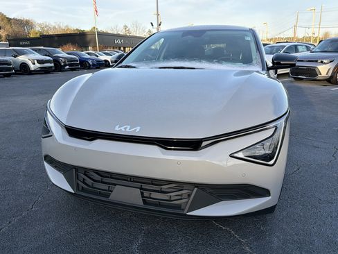 Used 2025 Kia EV6 Light image 2