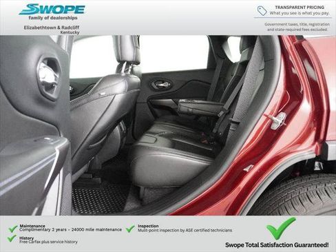 Certified 2019 Jeep Cherokee Latitude Plus w/ Cold Weather Group FWD image 11