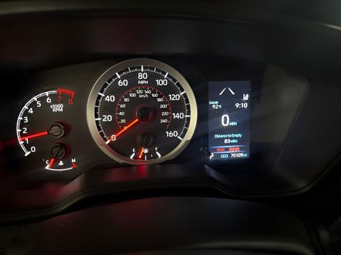 Used 2021 Toyota Corolla SE FWD image 19