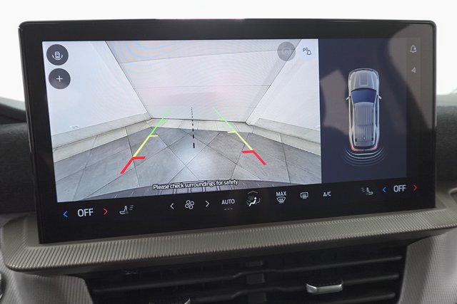 Used 2025 Ford Explorer Active RWD image 22