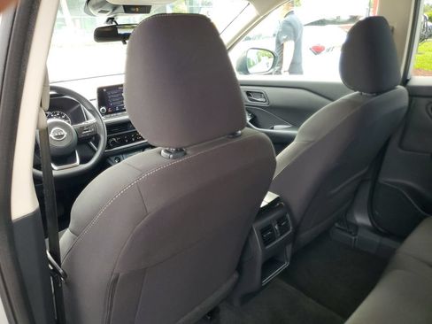 Certified 2024 Nissan Rogue S FWD image 10