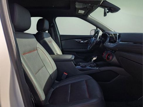 Used 2022 Chevrolet Blazer RS w/ Enhanced Convenience Package FWD image 12