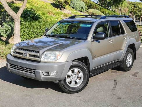 Used 2003 Toyota 4Runner SR5 RWD image 2