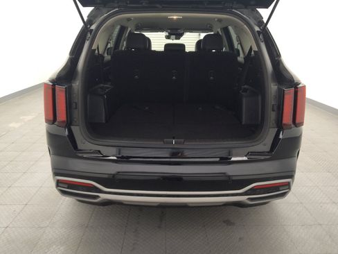 Used 2022 Kia Sorento S FWD image 29