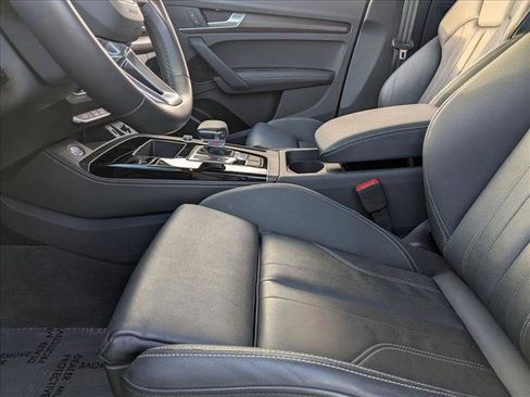 Certified 2025 Audi Q5 2.0T Premium Plus w/ Premium Plus Package image 16