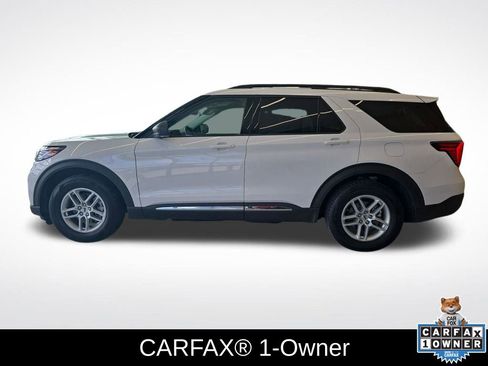 Used 2025 Ford Explorer Active image 2