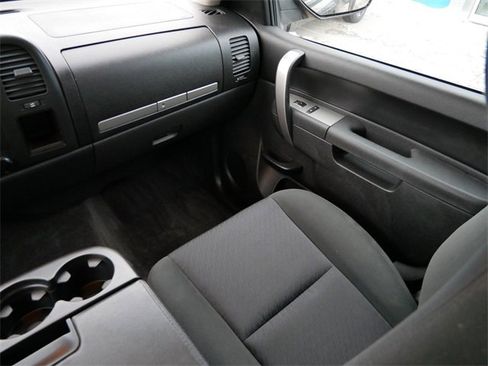 Used 2013 GMC Sierra 1500 SLE w/ Power Tech Package image 11