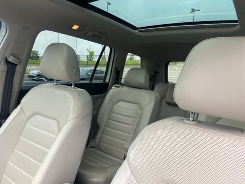 Used 2018 Volkswagen Atlas SEL Premium AWD/4WD image 12