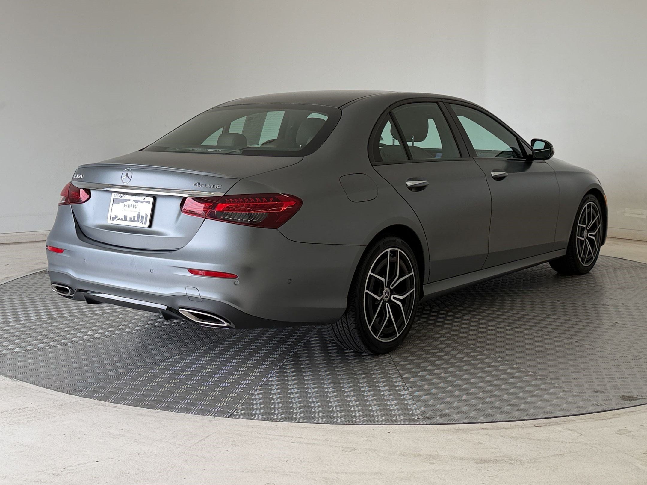 Used 2022 Mercedes-Benz E 350 4MATIC Sedan image 9