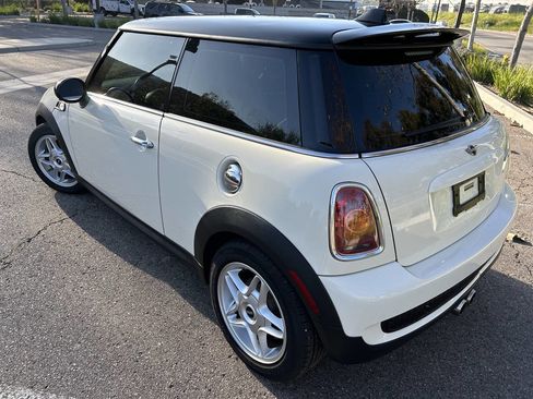Used 2010 MINI Cooper S image 5