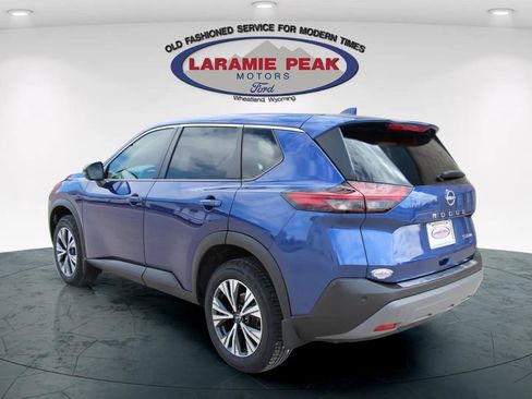 Used 2022 Nissan Rogue SV AWD/4WD image 9