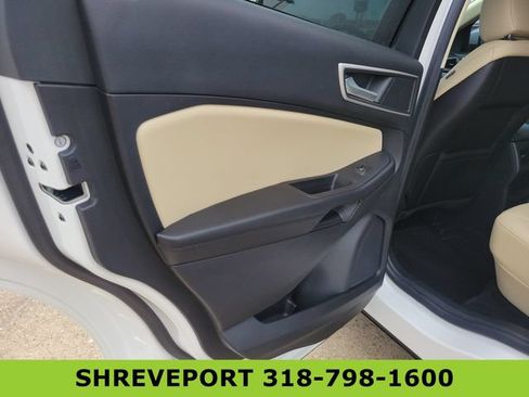 Used 2021 Ford Edge SEL w/ Convenience Package FWD image 9