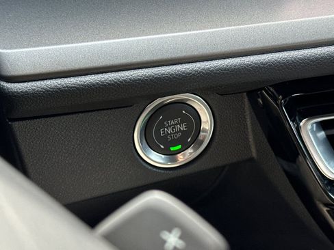 New 2026 Chevrolet Traverse LT w/ Midnight/Sport Edition image 24