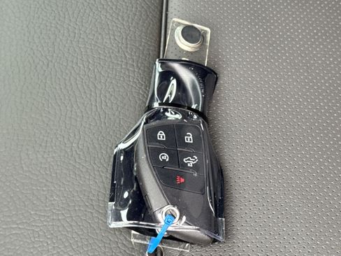 New 2025 GMC Sierra 2500 Denali w/ Denali Reserve Package image 36