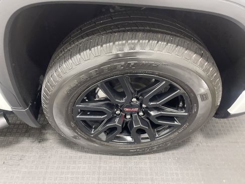 Used 2023 GMC Sierra 1500 Elevation image 26