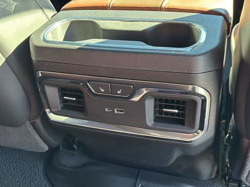 Certified 2025 GMC Sierra 2500 Denali Ultimate image 24