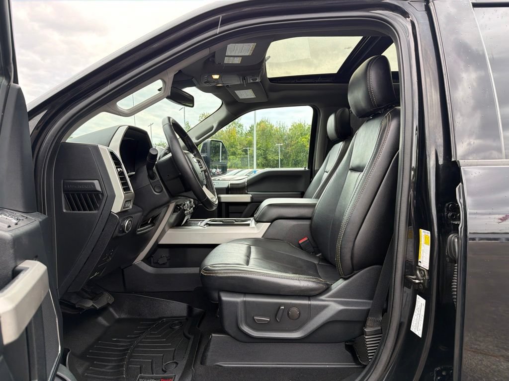 Used 2020 Ford F250 Lariat w/ Lariat Ultimate Package AWD/4WD image 28