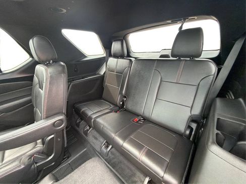 Used 2023 Chevrolet Traverse RS w/ LPO, Floor Liner Package AWD/4WD image 39