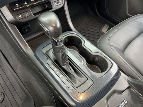 Certified 2022 Chevrolet Colorado Z71 w/ Trail Boss Package image 19