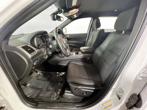 Used 2022 Jeep Grand Cherokee Laredo E w/ Security & Convenience Group image 20